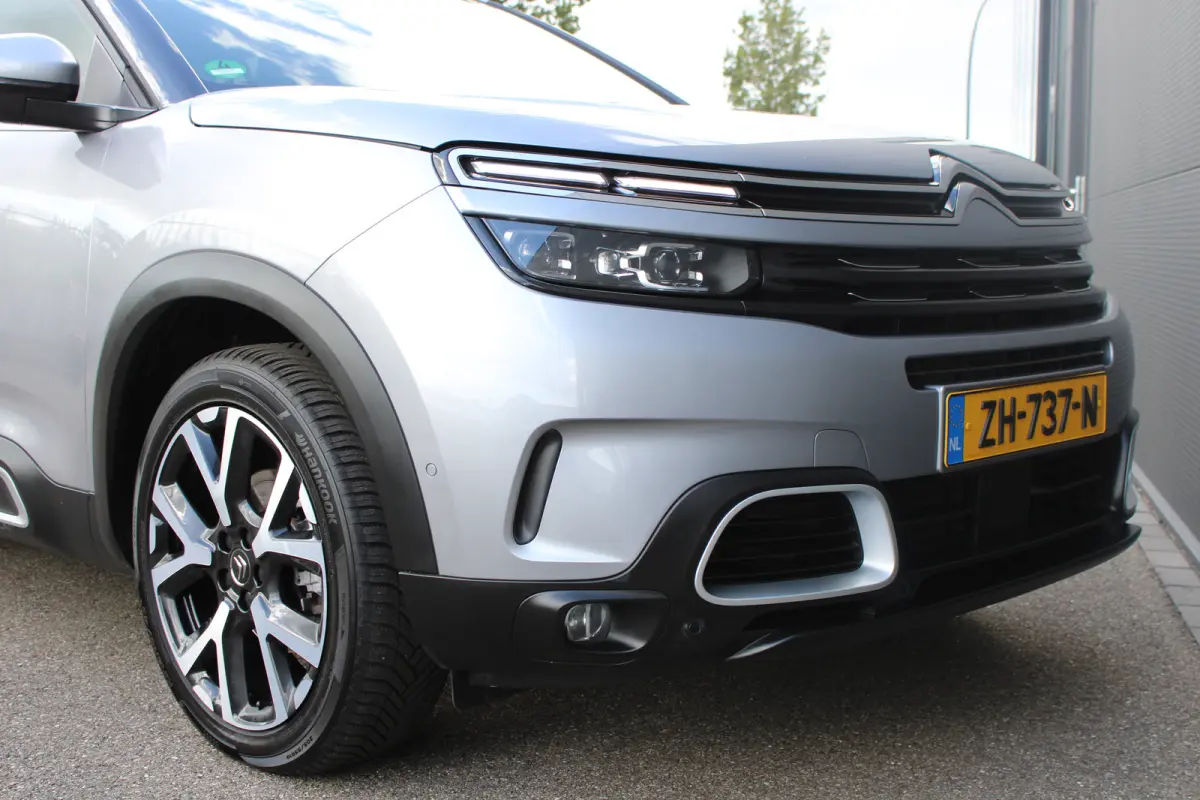 1.6 PureTech 180pk EAT8 Shine | Automaat | Navigatie | Camera | Lederen bekleding | Stoelverwarming | Trekhaak | NL auto |