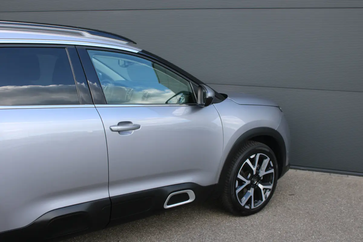 1.6 PureTech 180pk EAT8 Shine | Automaat | Navigatie | Camera | Lederen bekleding | Stoelverwarming | Trekhaak | NL auto |