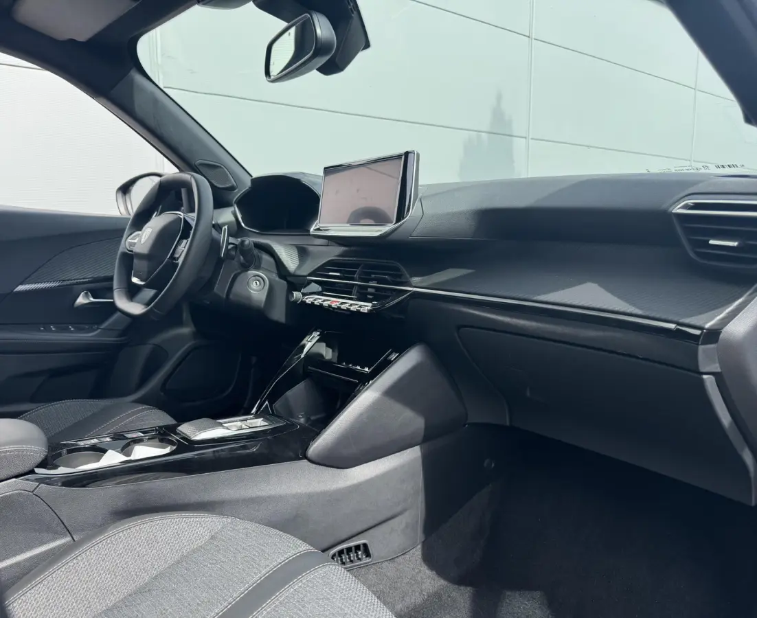 1.2 Hybrid 145 Allure | Camera | Adaptieve Cruise Control | Camera | Keyless entry | Apple Carplay/Android Auto