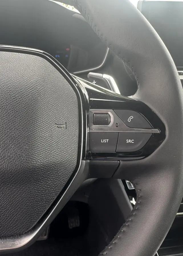 1.2 Hybrid 145 Allure | Camera | Adaptieve Cruise Control | Camera | Keyless entry | Apple Carplay/Android Auto