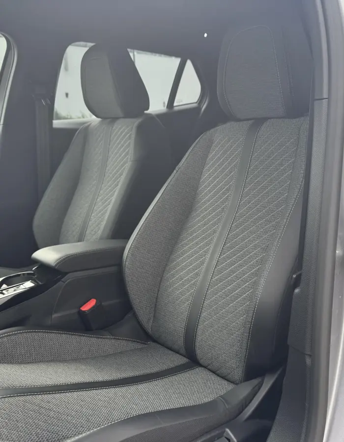 1.2 Hybrid 145 Allure | Camera | Adaptieve Cruise Control | Camera | Keyless entry | Apple Carplay/Android Auto