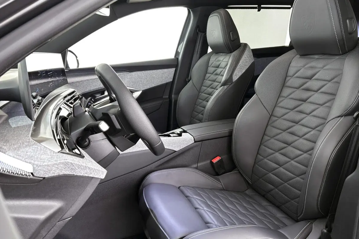 GT Exclusive 73 kWh 7p Panoramadak Nappa Leder Stuur/Stoelverwarming 360
