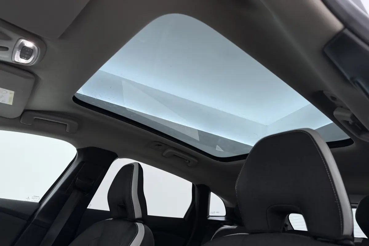 1.5 T3 Dynamic Edition | Panoramadak | Camera | Harman/Kardon | Parkeersensoren