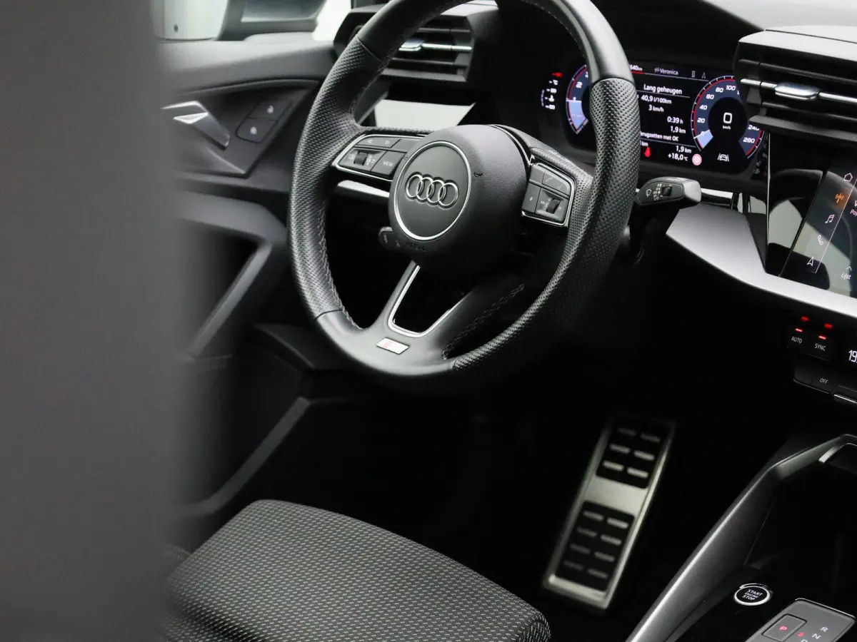 30 TFSI S edition | Automaat | Cruise Control Adaptief | Climate Control | Navigatie | LED verlichting | Apple Carplay | Android Auto | Sportstoelen |