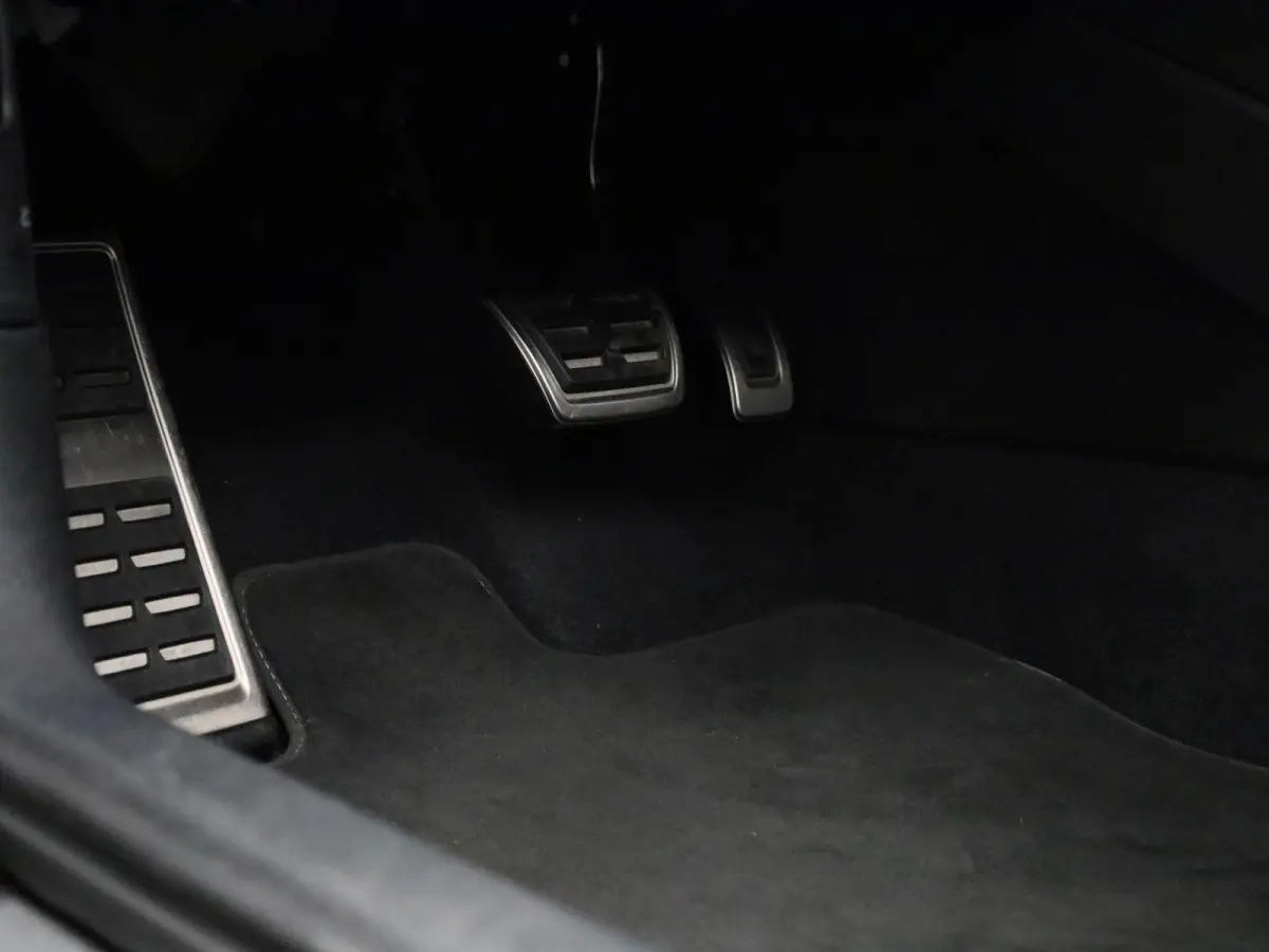 30 TFSI S edition | Automaat | Cruise Control Adaptief | Climate Control | Navigatie | LED verlichting | Apple Carplay | Android Auto | Sportstoelen |