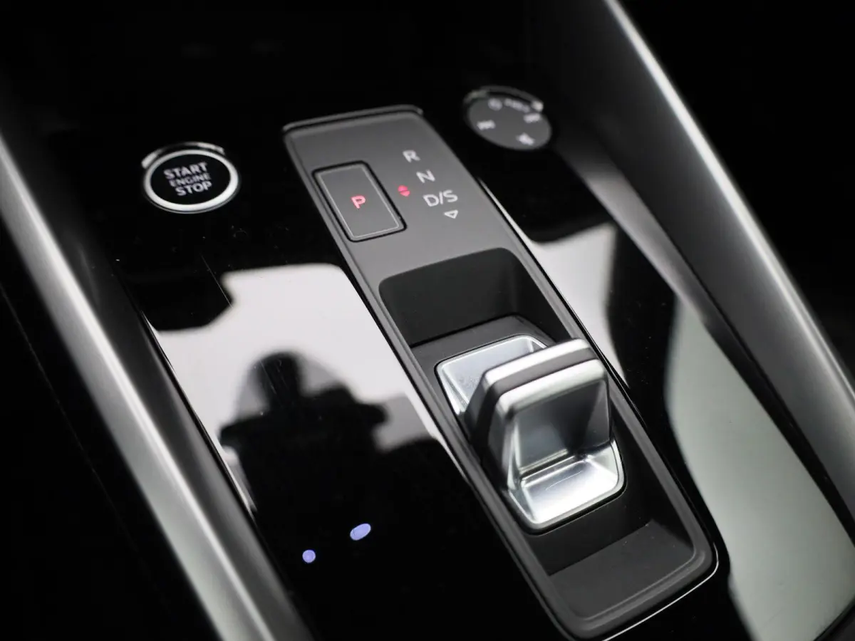 30 TFSI S edition | Automaat | Cruise Control Adaptief | Climate Control | Navigatie | LED verlichting | Apple Carplay | Android Auto | Sportstoelen |
