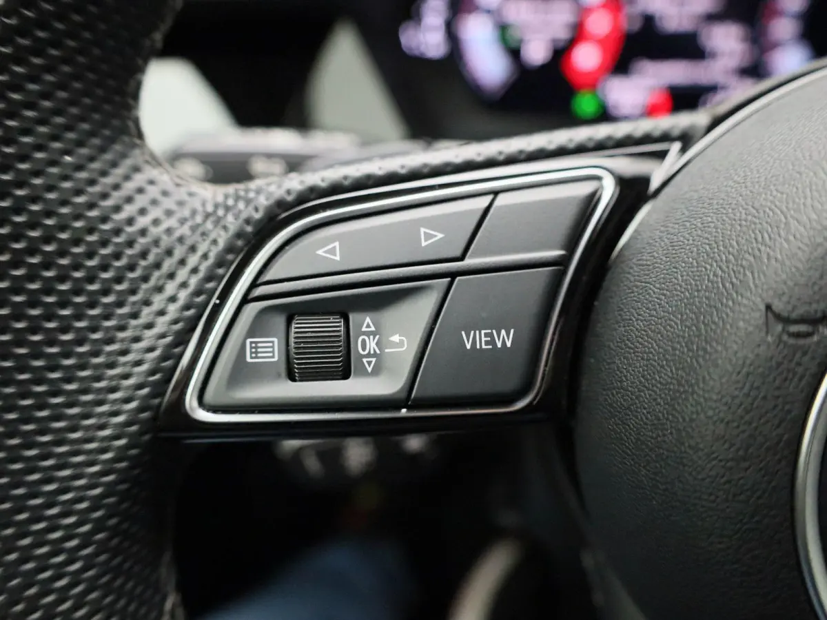 30 TFSI S edition | Automaat | Cruise Control Adaptief | Climate Control | Navigatie | LED verlichting | Apple Carplay | Android Auto | Sportstoelen |