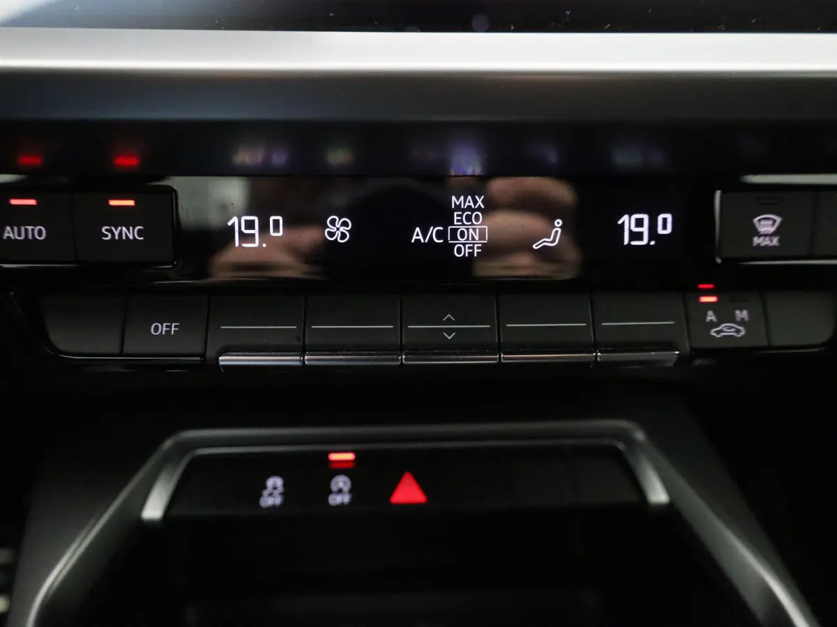 30 TFSI S edition | Automaat | Cruise Control Adaptief | Climate Control | Navigatie | LED verlichting | Apple Carplay | Android Auto | Sportstoelen |