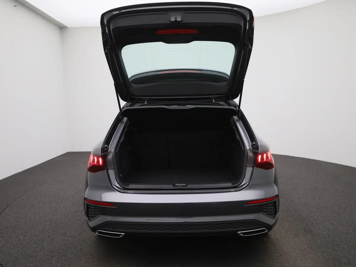 30 TFSI S edition | Automaat | Cruise Control Adaptief | Climate Control | Navigatie | LED verlichting | Apple Carplay | Android Auto | Sportstoelen |