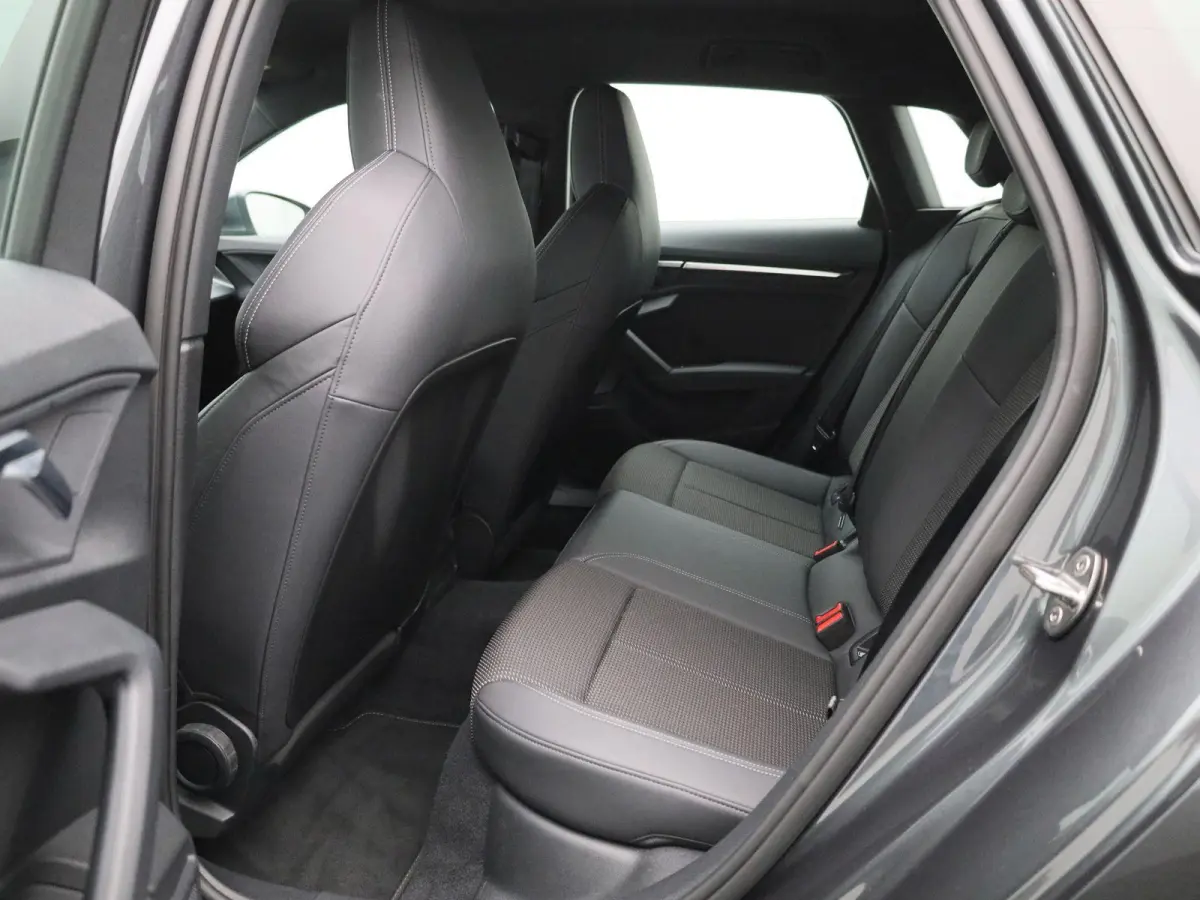 30 TFSI S edition | Automaat | Cruise Control Adaptief | Climate Control | Navigatie | LED verlichting | Apple Carplay | Android Auto | Sportstoelen |