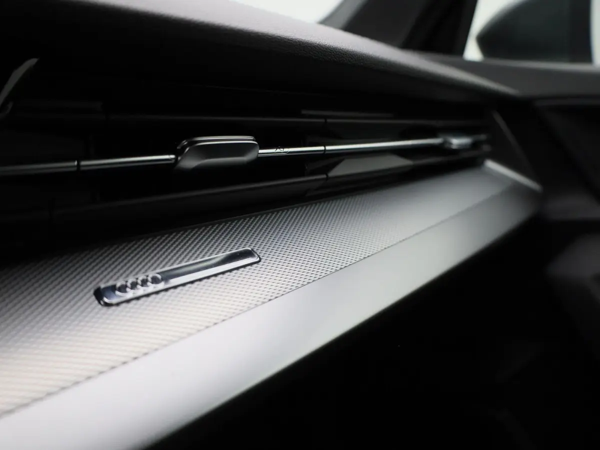 30 TFSI S edition | Automaat | Cruise Control Adaptief | Climate Control | Navigatie | LED verlichting | Apple Carplay | Android Auto | Sportstoelen |