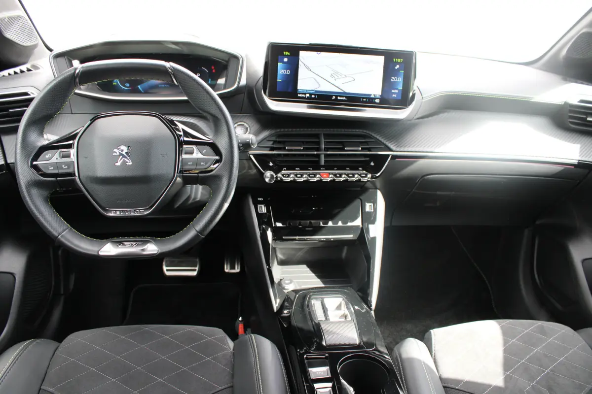 EV GT Pack 50 kWh | Fase 3 laden | SOH 100% | Navigatie | Camera | Stoelverwarming | Black Diamond | Alcantara |