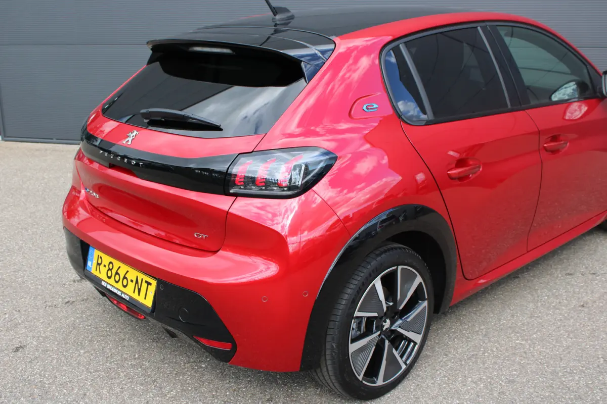 EV GT Pack 50 kWh | Fase 3 laden | SOH 100% | Navigatie | Camera | Stoelverwarming | Black Diamond | Alcantara |
