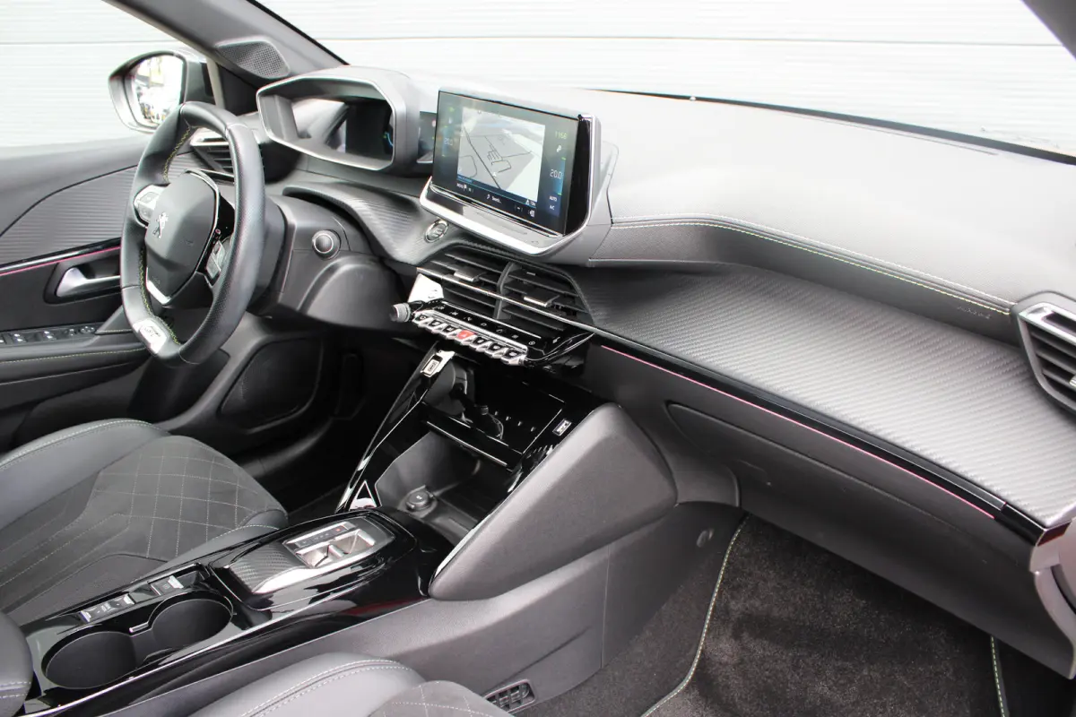 EV GT Pack 50 kWh | Fase 3 laden | SOH 100% | Navigatie | Camera | Stoelverwarming | Black Diamond | Alcantara |