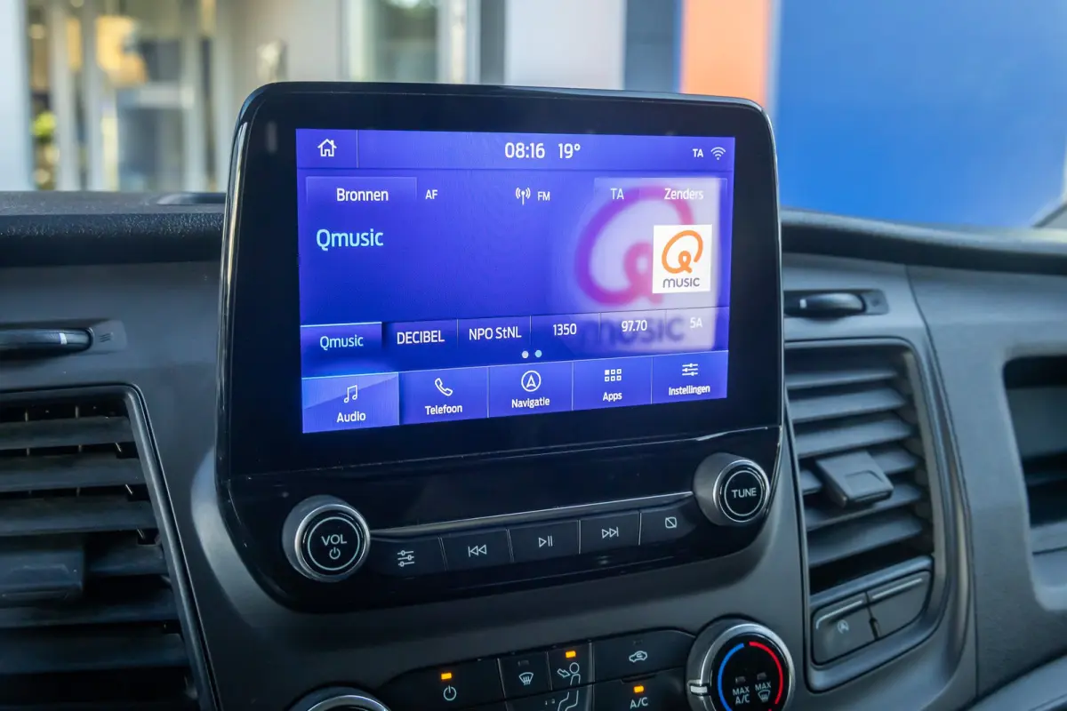 300 2.0 TDCI L2H1 Trend | Trekhaak | Camera | Parkeersensoren | Airco | Apple Carplay/Android Auto | Airco | Apple Carplay/Android Auto|telefoonintegratie premium | Cruise control