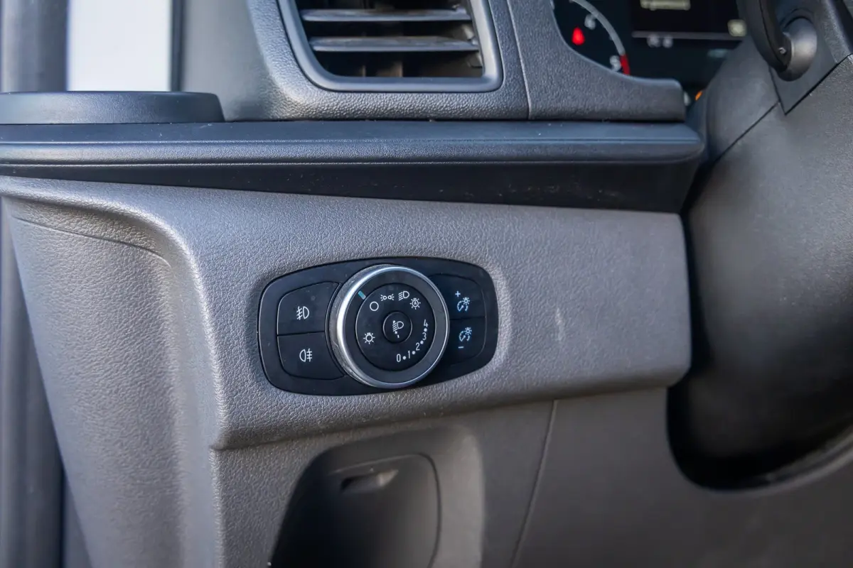 300 2.0 TDCI L2H1 Trend | Trekhaak | Camera | Parkeersensoren | Airco | Apple Carplay/Android Auto | Airco | Apple Carplay/Android Auto|telefoonintegratie premium | Cruise control