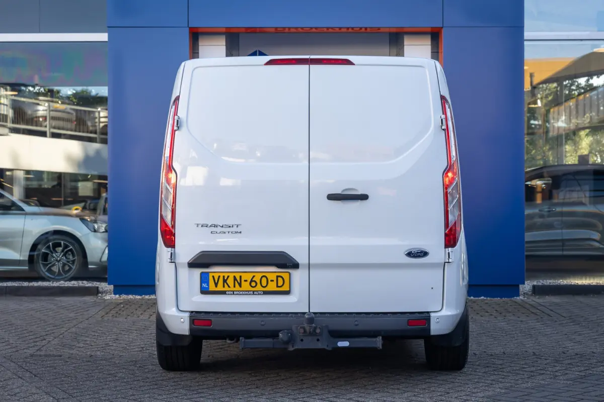 300 2.0 TDCI L2H1 Trend | Trekhaak | Camera | Parkeersensoren | Airco | Apple Carplay/Android Auto | Airco | Apple Carplay/Android Auto|telefoonintegratie premium | Cruise control