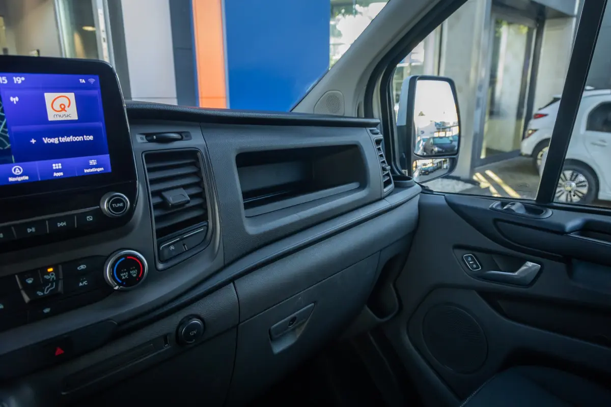 300 2.0 TDCI L2H1 Trend | Trekhaak | Camera | Parkeersensoren | Airco | Apple Carplay/Android Auto | Airco | Apple Carplay/Android Auto|telefoonintegratie premium | Cruise control