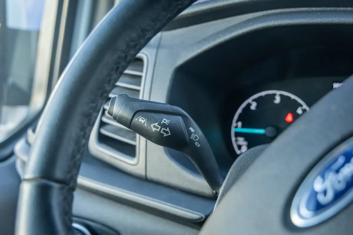 300 2.0 TDCI L2H1 Trend | Trekhaak | Camera | Parkeersensoren | Airco | Apple Carplay/Android Auto | Airco | Apple Carplay/Android Auto|telefoonintegratie premium | Cruise control