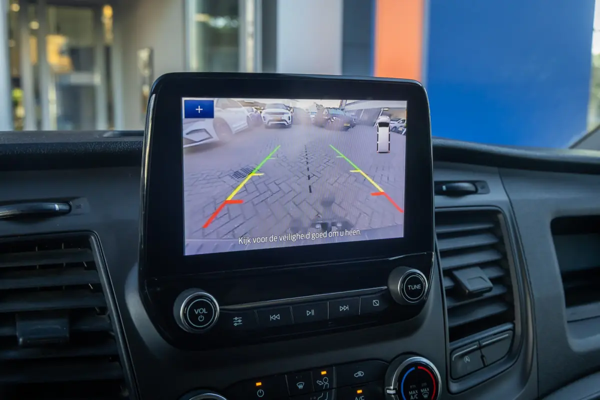 300 2.0 TDCI L2H1 Trend | Trekhaak | Camera | Parkeersensoren | Airco | Apple Carplay/Android Auto | Airco | Apple Carplay/Android Auto|telefoonintegratie premium | Cruise control