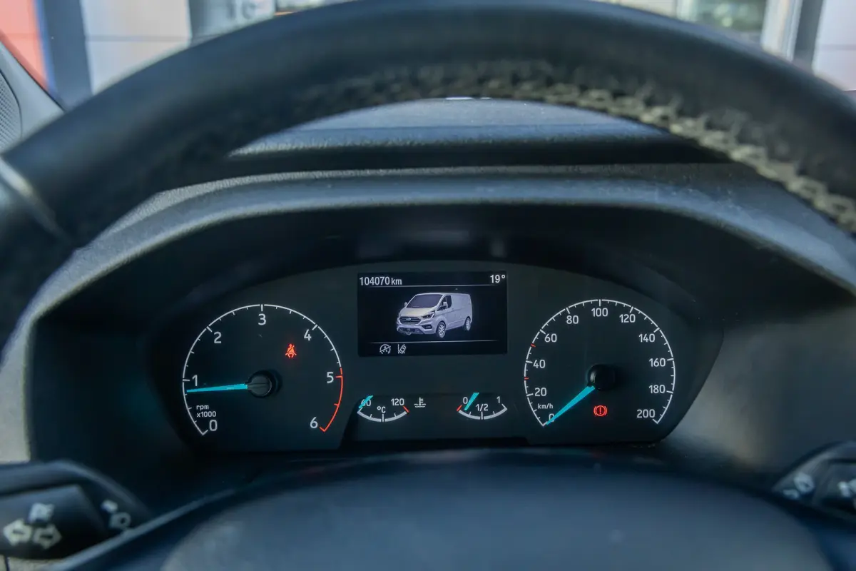 300 2.0 TDCI L2H1 Trend | Trekhaak | Camera | Parkeersensoren | Airco | Apple Carplay/Android Auto | Airco | Apple Carplay/Android Auto|telefoonintegratie premium | Cruise control