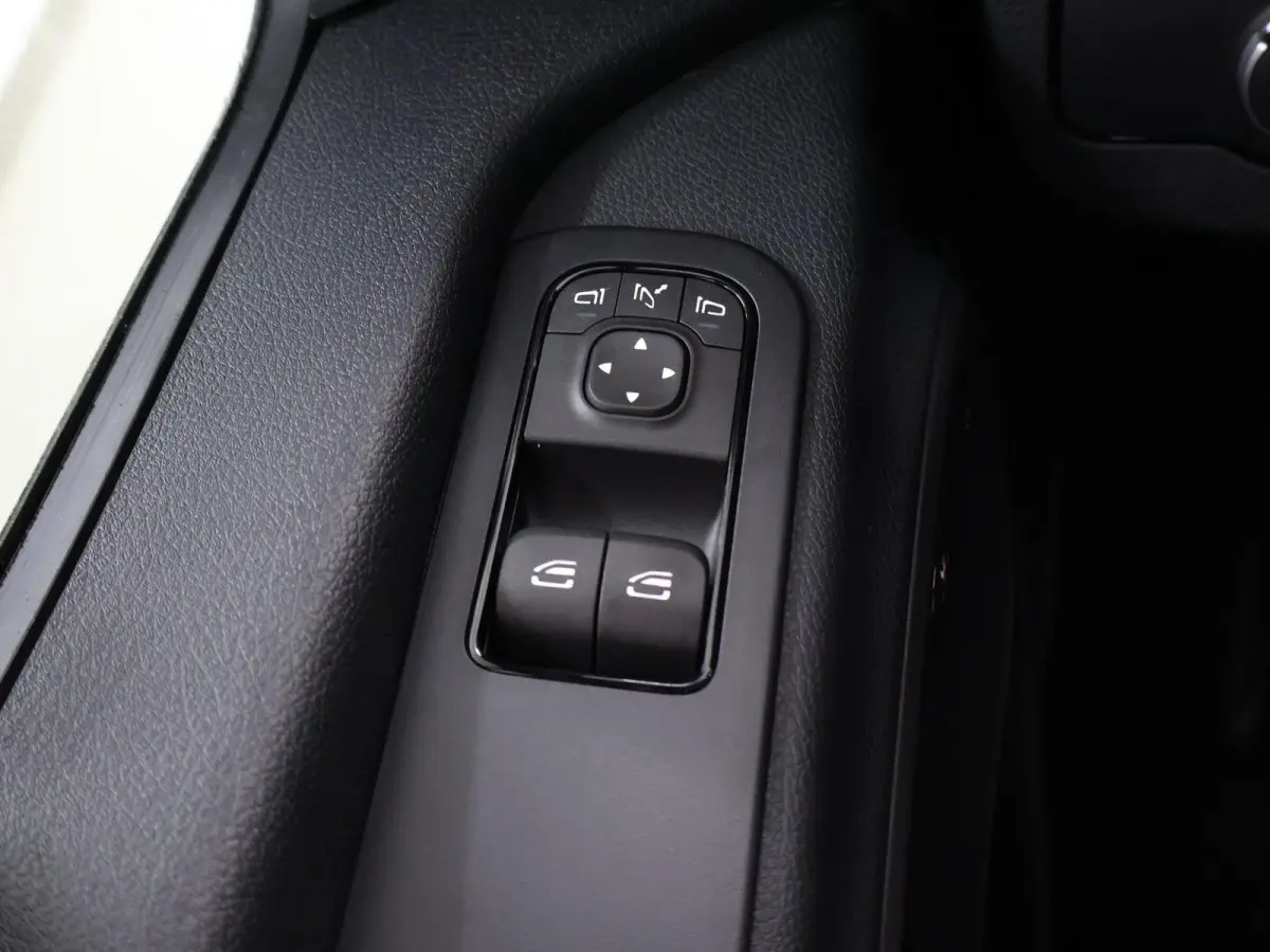 319 L2H2 RWD SELECT | BPM VRIJ | LED | DISTRONIC | WINTERPAKKET | NAVIGATIE