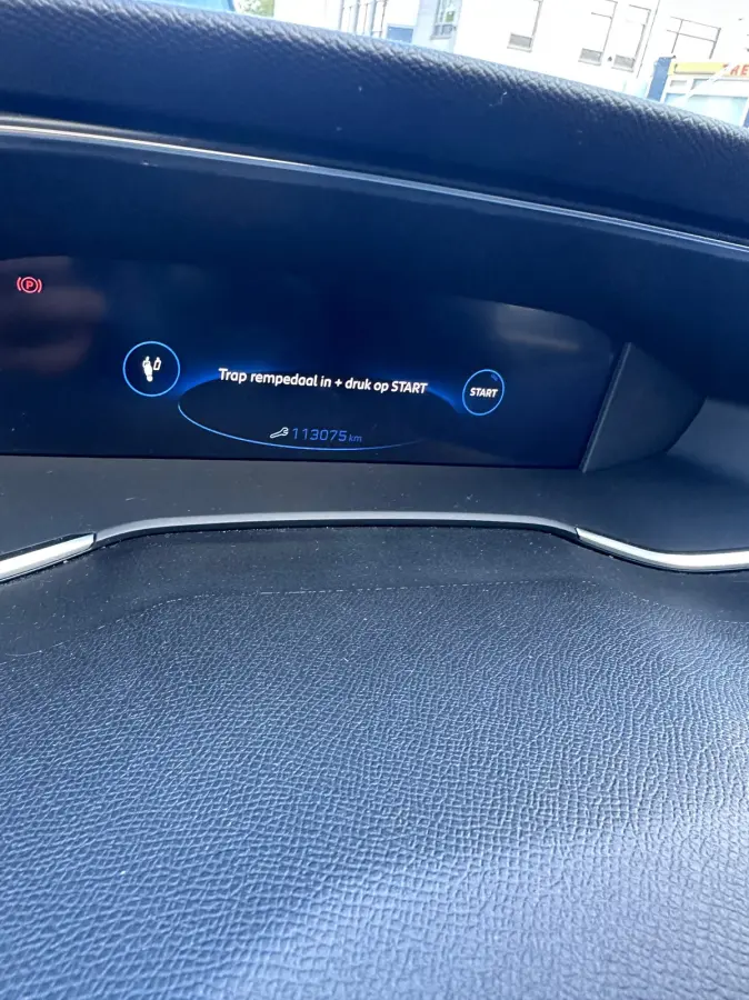 EV Premium 64 kWh WPOMP TREKHAAK SOH 99% 1 EIG DEALER OND HEAD-UP