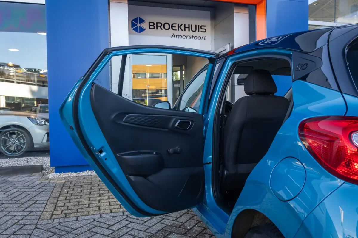 1.0 Comfort Smart 5-zits | Apple Carplay/Android Auto | Navigatiesysteem | Cruise control | Afwijkende dakkleur | Airco | Apple Carplay/Android Auto|telefoonintegratie premium