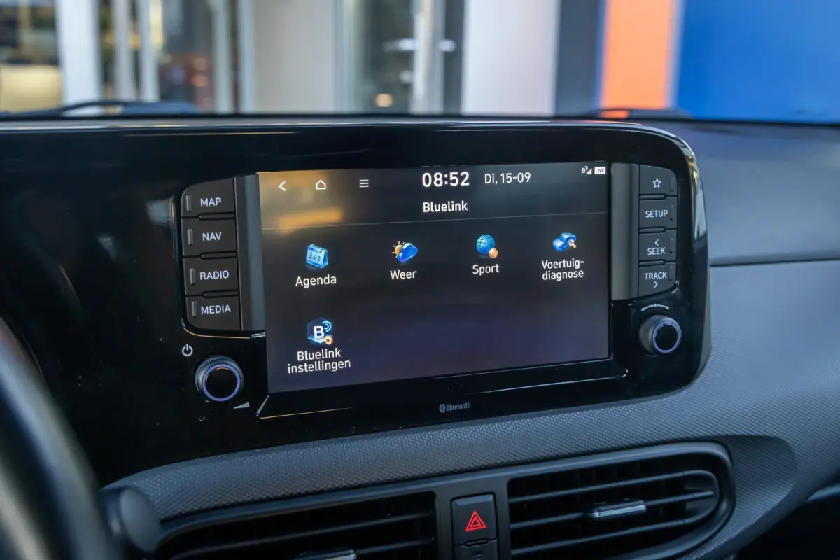 1.0 Comfort Smart 5-zits | Apple Carplay/Android Auto | Navigatiesysteem | Cruise control | Afwijkende dakkleur | Airco | Apple Carplay/Android Auto|telefoonintegratie premium