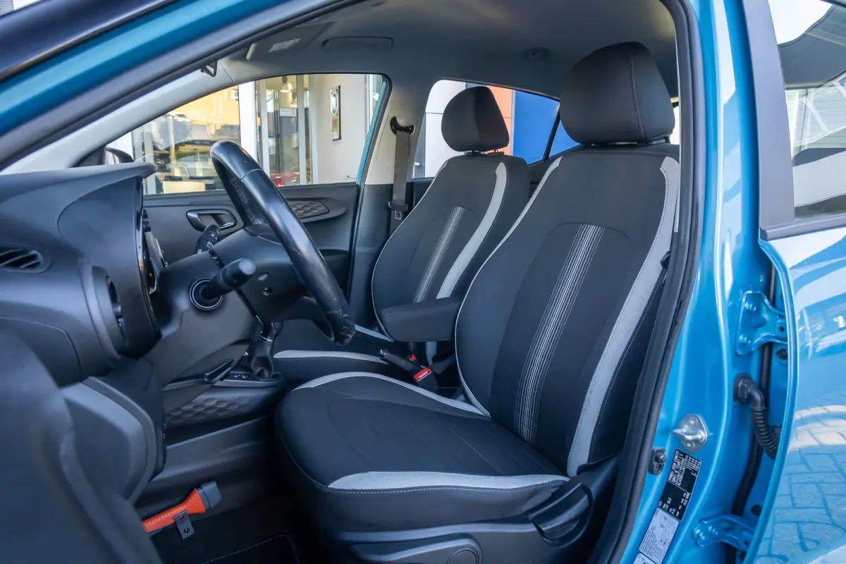 1.0 Comfort Smart 5-zits | Apple Carplay/Android Auto | Navigatiesysteem | Cruise control | Afwijkende dakkleur | Airco | Apple Carplay/Android Auto|telefoonintegratie premium