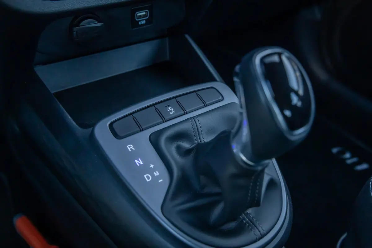 1.0 Comfort Smart 5-zits | Apple Carplay/Android Auto | Navigatiesysteem | Cruise control | Afwijkende dakkleur | Airco | Apple Carplay/Android Auto|telefoonintegratie premium