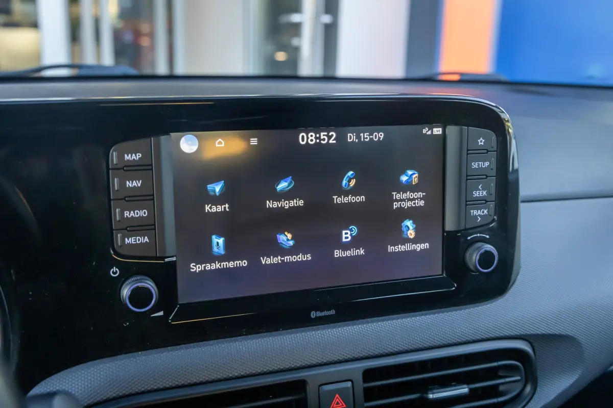 1.0 Comfort Smart 5-zits | Apple Carplay/Android Auto | Navigatiesysteem | Cruise control | Afwijkende dakkleur | Airco | Apple Carplay/Android Auto|telefoonintegratie premium