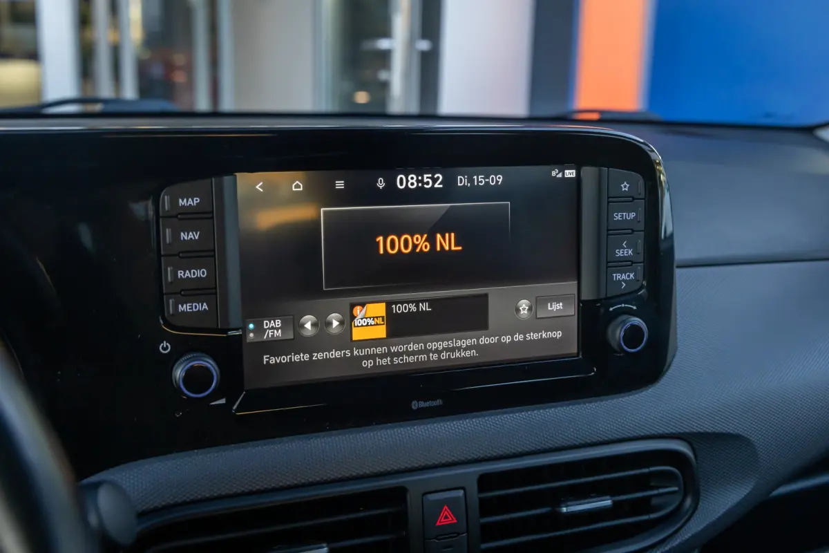 1.0 Comfort Smart 5-zits | Apple Carplay/Android Auto | Navigatiesysteem | Cruise control | Afwijkende dakkleur | Airco | Apple Carplay/Android Auto|telefoonintegratie premium