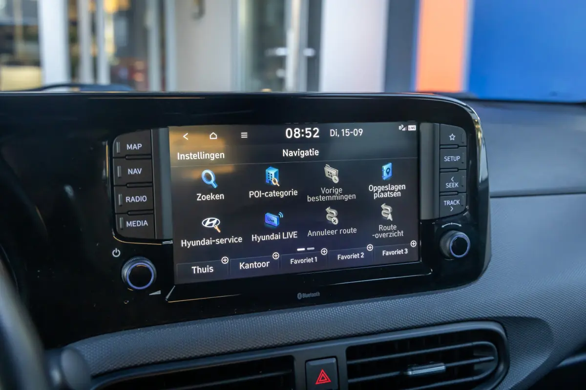 1.0 Comfort Smart 5-zits | Apple Carplay/Android Auto | Navigatiesysteem | Cruise control | Afwijkende dakkleur | Airco | Apple Carplay/Android Auto|telefoonintegratie premium