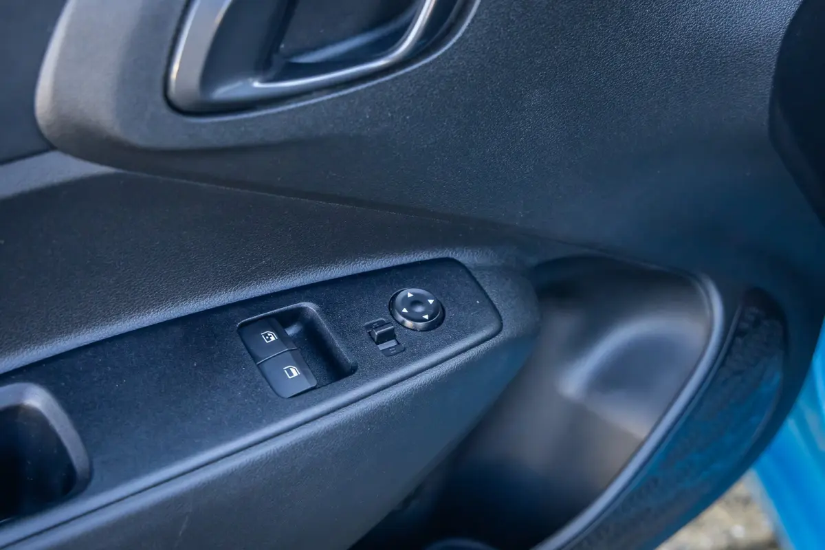 1.0 Comfort Smart 5-zits | Apple Carplay/Android Auto | Navigatiesysteem | Cruise control | Afwijkende dakkleur | Airco | Apple Carplay/Android Auto|telefoonintegratie premium