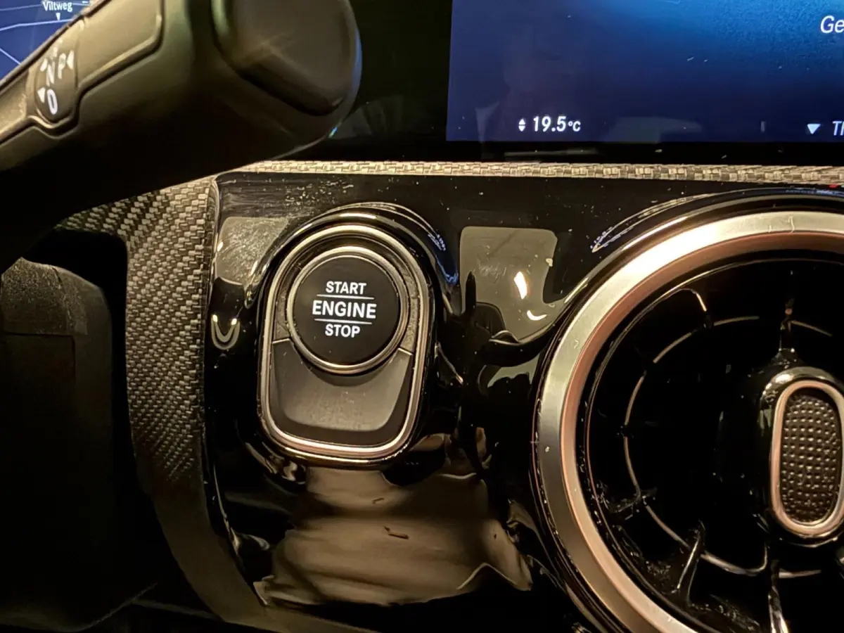 250 e 19''AMG WIDE SCREEN NAVI/V-COCKPIT/DAB/CARPLAY/LED/STOEL-M//