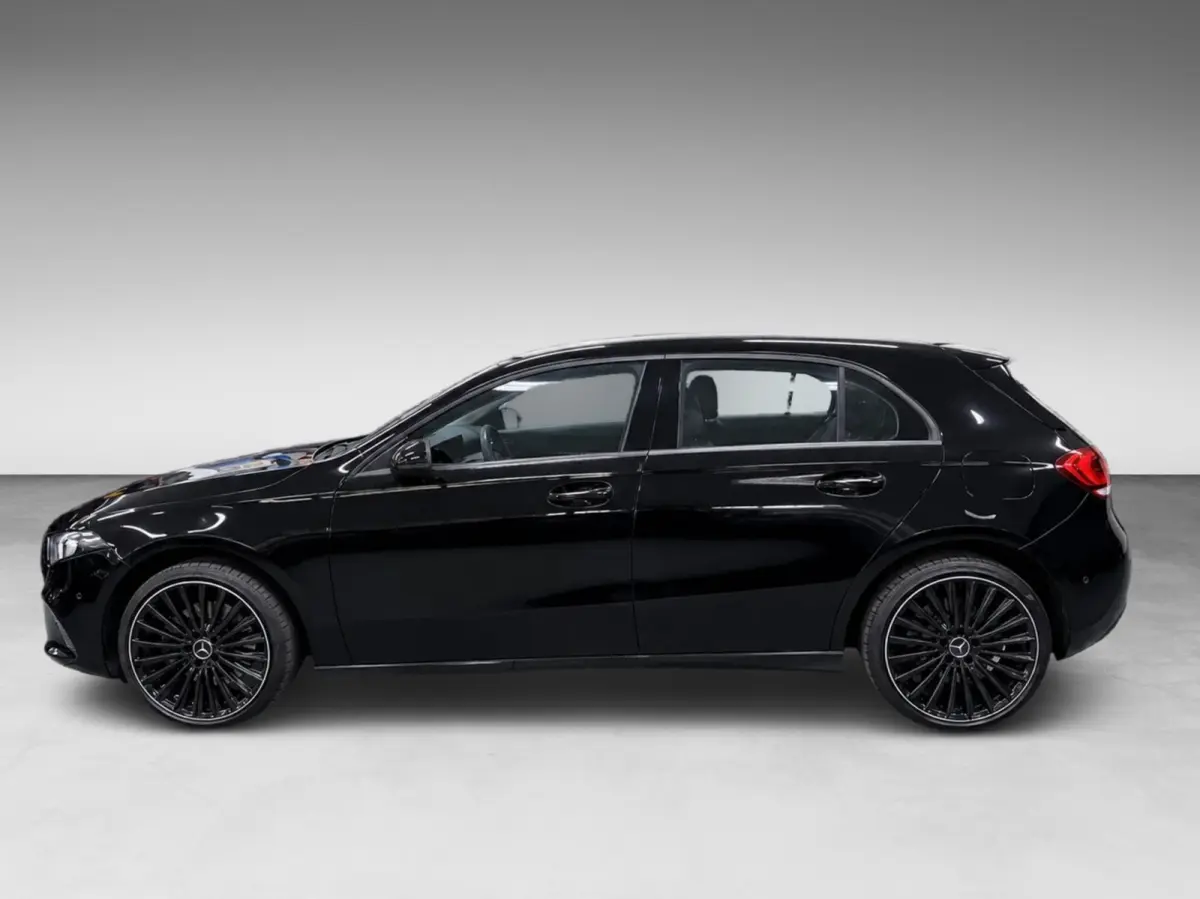 250 e 19''AMG WIDE SCREEN NAVI/V-COCKPIT/DAB/CARPLAY/LED/STOEL-M//