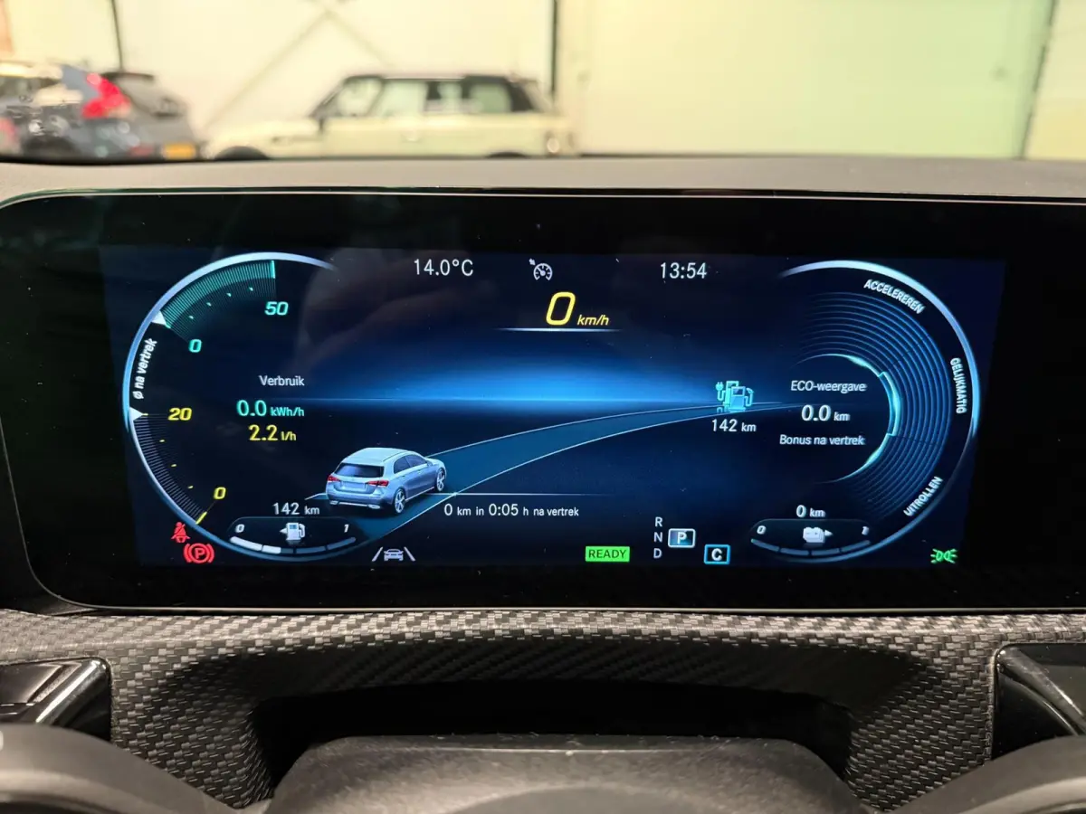 250 e 19''AMG WIDE SCREEN NAVI/V-COCKPIT/DAB/CARPLAY/LED/STOEL-M//