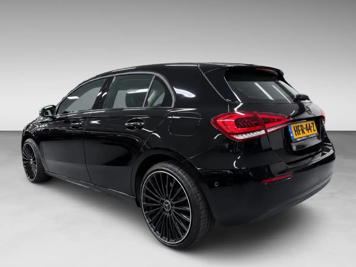 250 e 19''AMG WIDE SCREEN NAVI/V-COCKPIT/DAB/CARPLAY/LED/STOEL-M//
