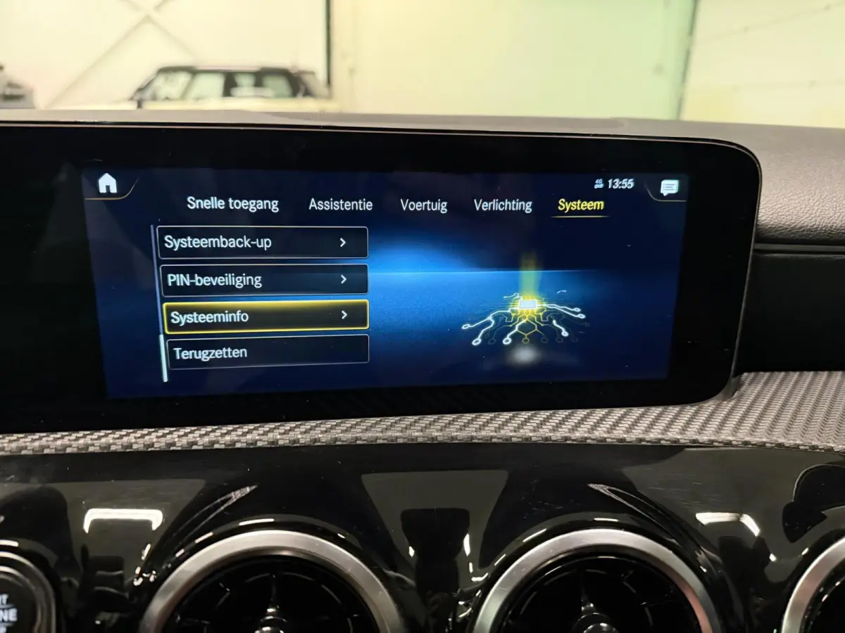 250 e 19''AMG WIDE SCREEN NAVI/V-COCKPIT/DAB/CARPLAY/LED/STOEL-M//