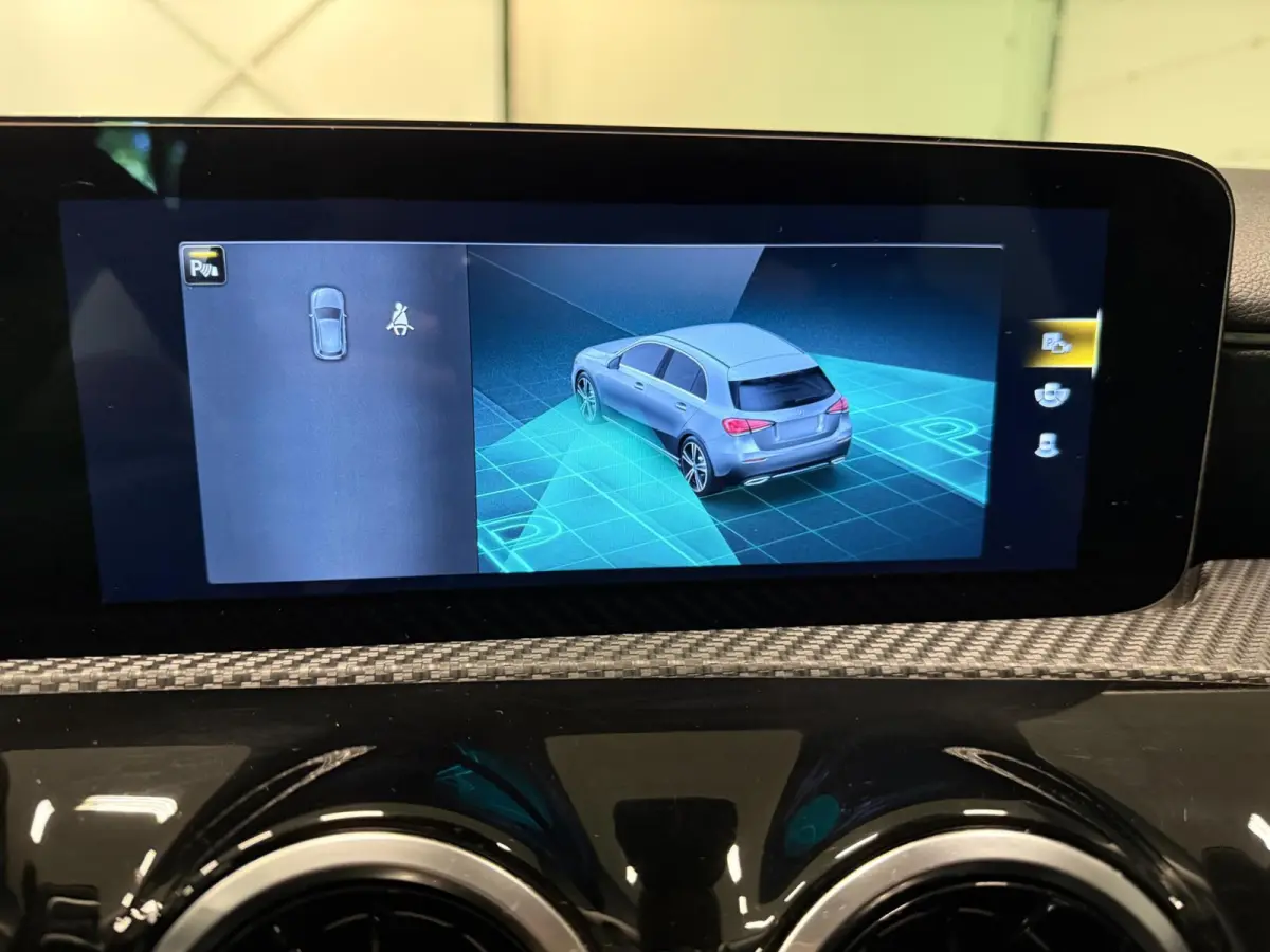250 e 19''AMG WIDE SCREEN NAVI/V-COCKPIT/DAB/CARPLAY/LED/STOEL-M//