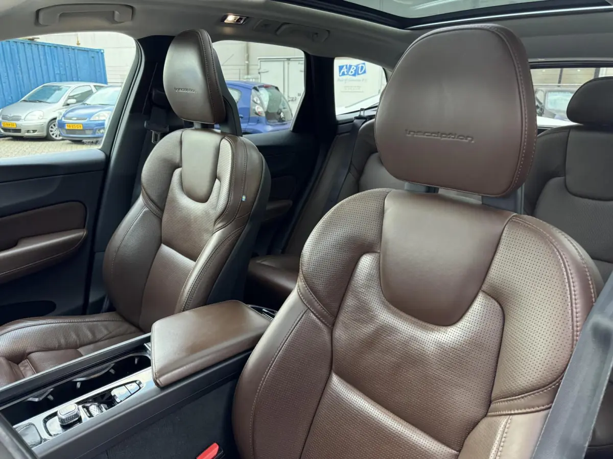 2.0 T5 AWD Inscription Panorama /Leder Dealer OH