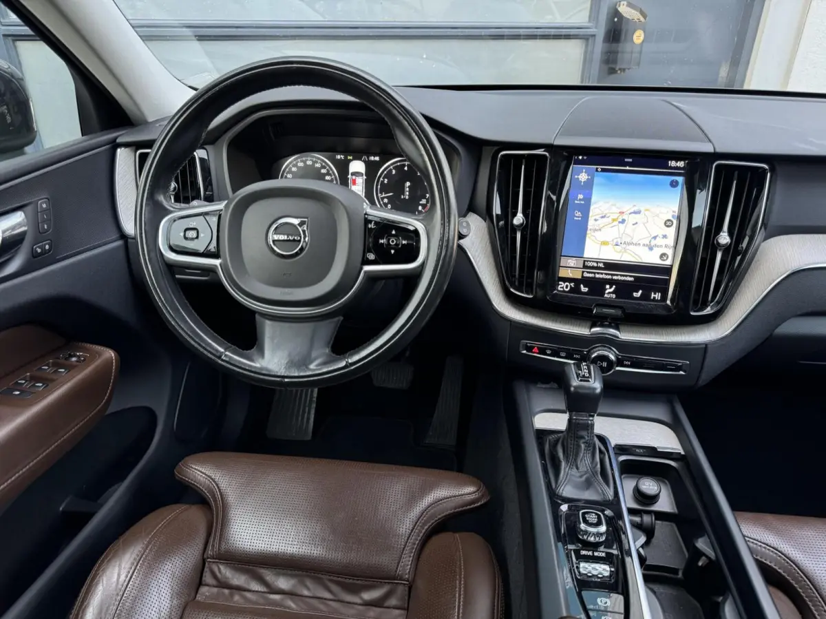 2.0 T5 AWD Inscription Panorama /Leder Dealer OH