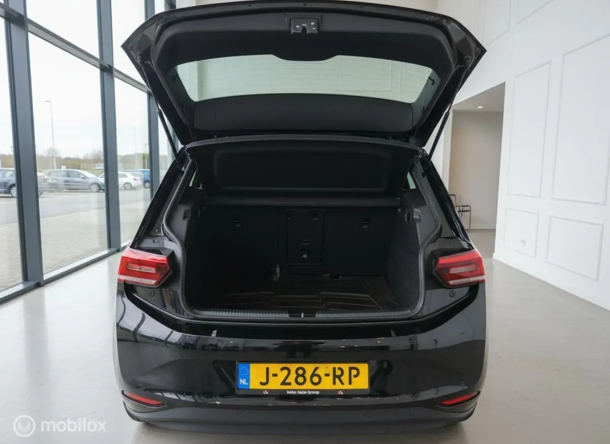 First Plus 58 kWh | Camera | LM Velgen | ISOFIX