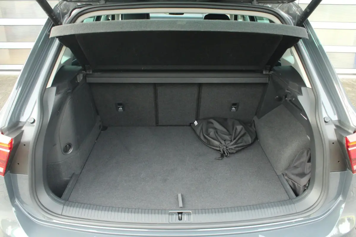 1.4 TSI 245pk eHybrid Life Business | Apple CarPlay en Android Auto | Elec . Achterklep | Camera Achter
