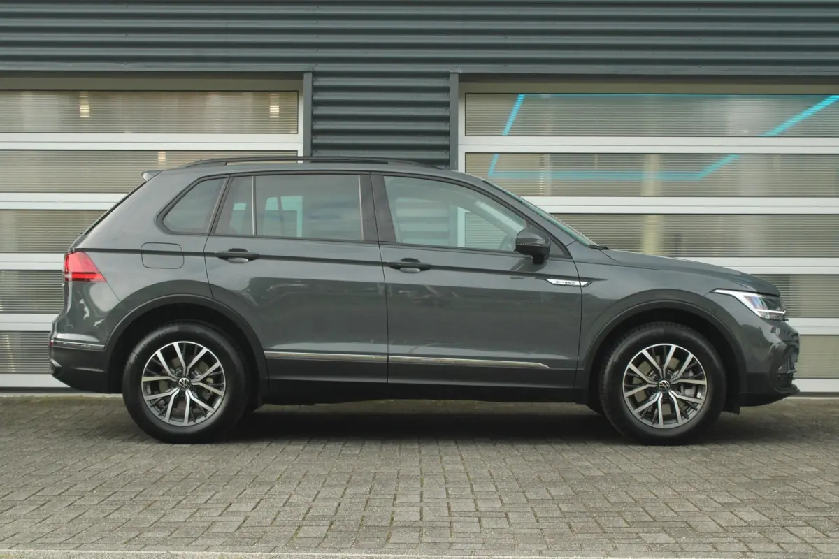 1.4 TSI 245pk eHybrid Life Business | Apple CarPlay en Android Auto | Elec . Achterklep | Camera Achter