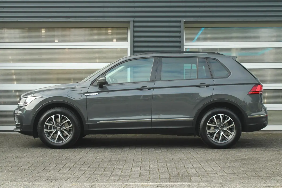 1.4 TSI 245pk eHybrid Life Business | Apple CarPlay en Android Auto | Elec . Achterklep | Camera Achter