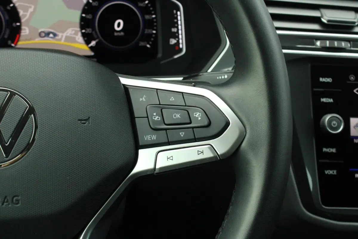 1.4 TSI 245pk eHybrid Life Business | Apple CarPlay en Android Auto | Elec . Achterklep | Camera Achter