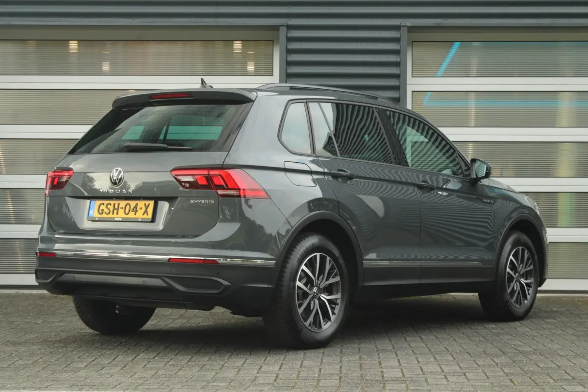 1.4 TSI 245pk eHybrid Life Business | Apple CarPlay en Android Auto | Elec . Achterklep | Camera Achter
