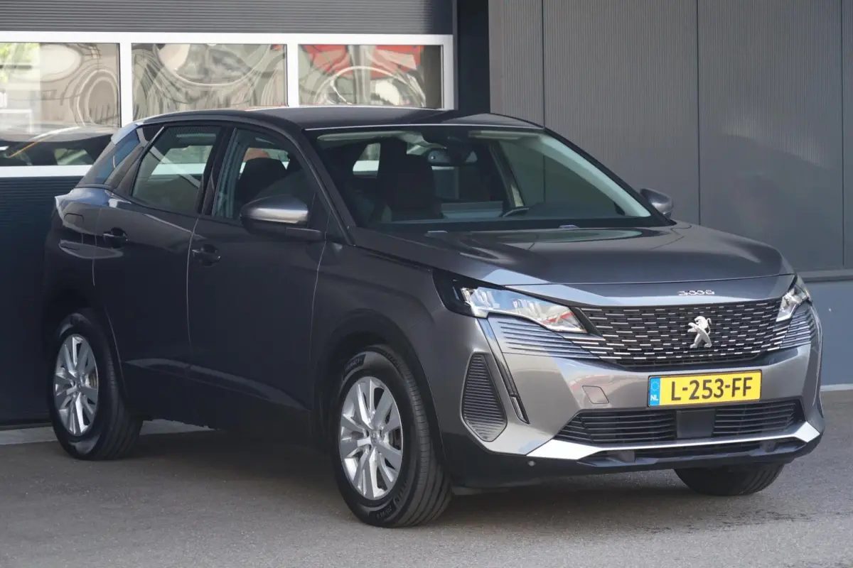 1.2 PureTech Blue Lease Active, NL, CarPlay, cam.